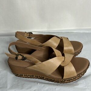Antelopes leather ankle strap Wedge Sandals size 9